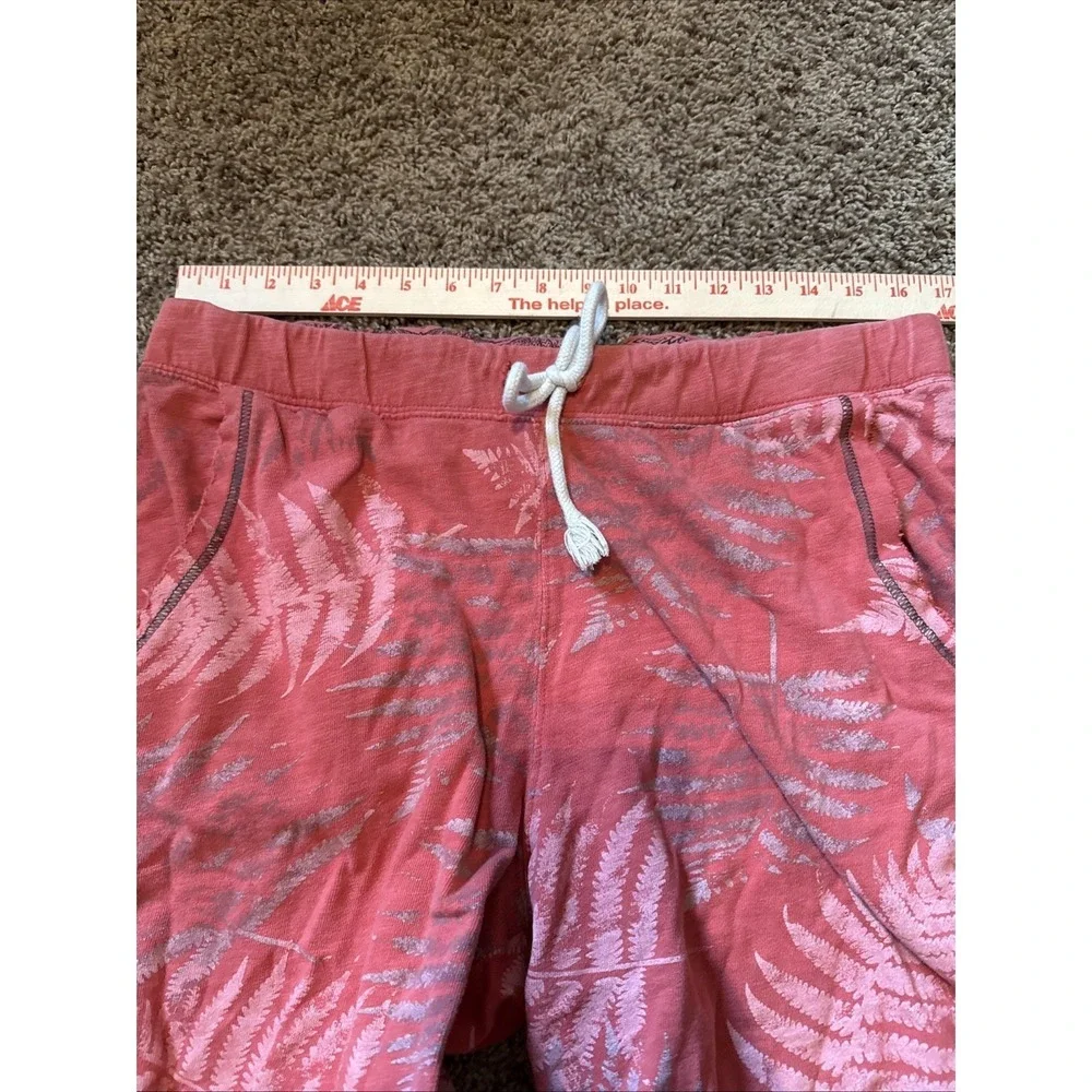 Maori Hook Men's Med Coral Leaf Beach Cozy Pull-On Sweat Shorts
